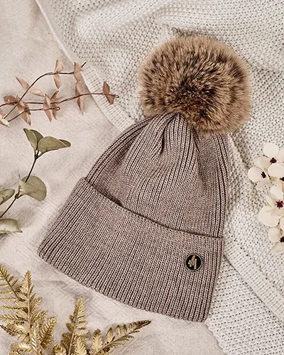 Royalfashion Damska zimowa czapka z pomponem