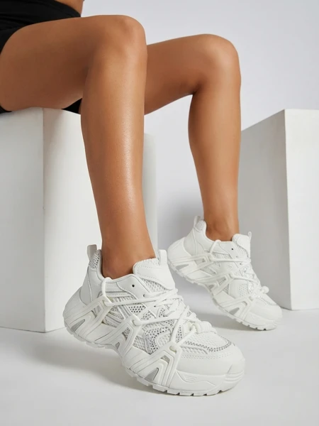 Sportowe sneakersy damskie na grubszej podeszwie Montale