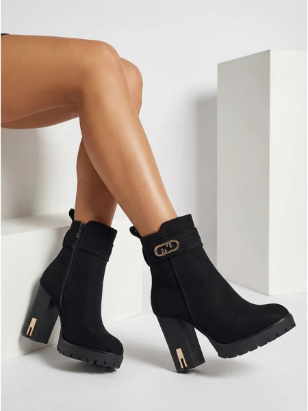 Botki damskie eko zamszowe na słupku Tovia