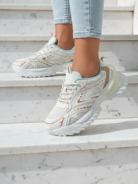 Royalfashion Sportowe sneakersy damskie na grubszej podeszwie Nettes