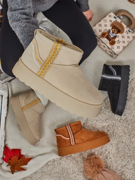 Krótkie buty a'la śniegowce damskie Pravel