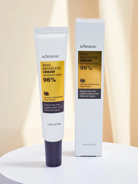 Przeciwstarzeniowy krem pod oczy- redukuje zmarszczki, rozświetla