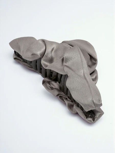 Royalfashion Szpilka do włosów z tkaniny satynowej – elegancka klamra