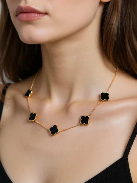 Намисто Aurelia Clavis з перламутром у золотій оправі