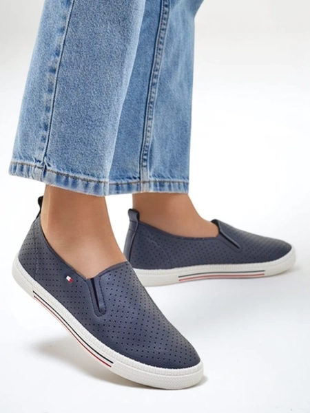 Royalfashion Ażurowe damskie półbuty slip on Vielles