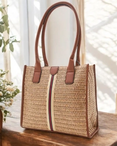 jasny brązowy || brązowy