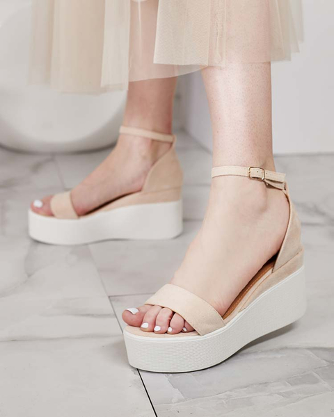 Жіночі босоніжки Royalfashion Elovia на каталці