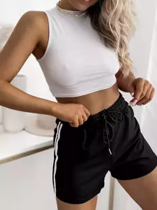 czarny