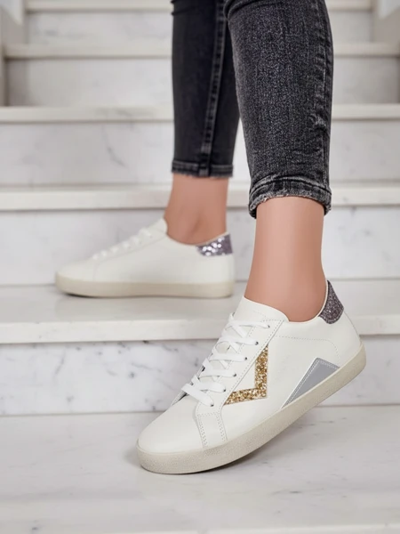 Royalfashion Sportowe sneakersy damskie z ozdobami Ginn