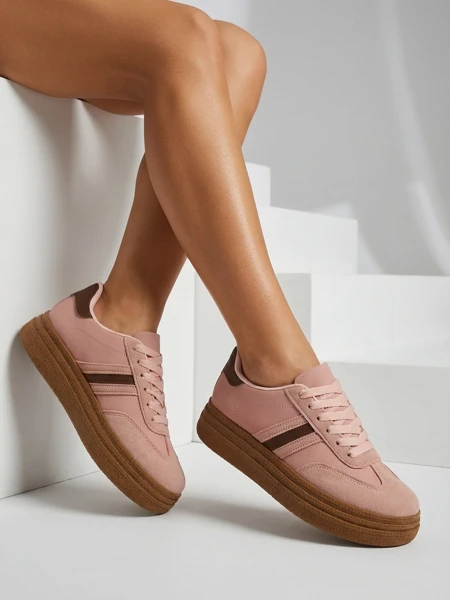 Sportowe sneakersy damskie Attala