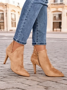 jasny brązowy || brązowy