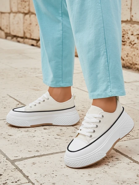 Royalfashion Trampki damskie na platformie Beemes