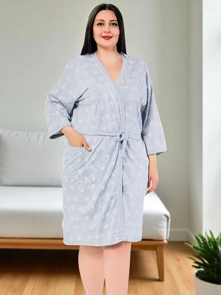 Royalfashion Jasnoszary damski bawełniany szlafrok w serduszka PLUS SIZE