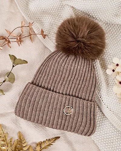 Royalfashion Damska ocieplana czapka z pomponem