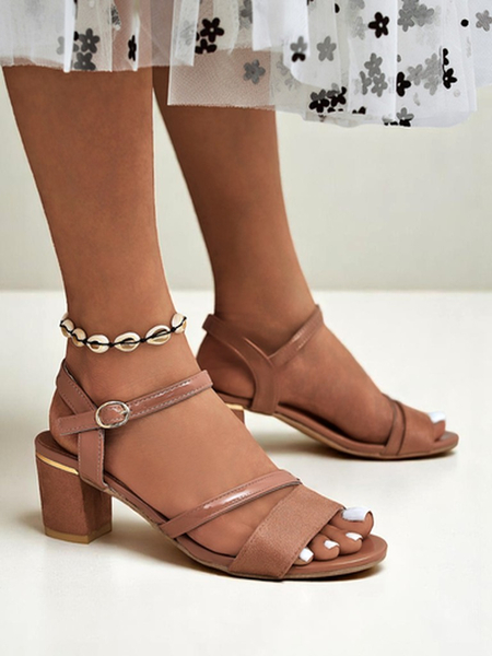 Royalfashion Lakierowane damskie sandały na niskim obcasie Grace Gloss