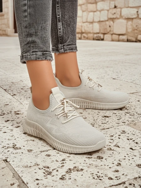 Aurelia Beige Royalfashion – Beżowe tenisówki damskie tkanina sznurowane