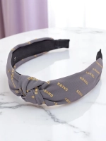 голубий сірий