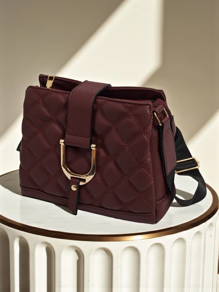 Mała pikowana torebka z miękkiej eko skóry Cinder Loom