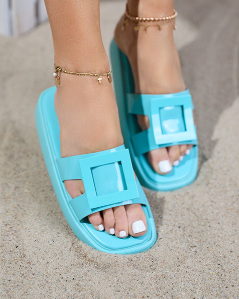 Royalfashion Miętowe damskie klapki z ozdobą Zegora