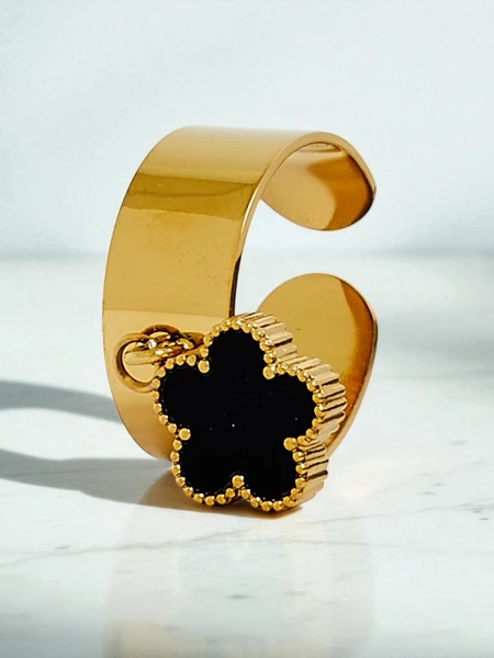 Bransoletka obręcz Dolce Vita z ozdobnymi charmsami