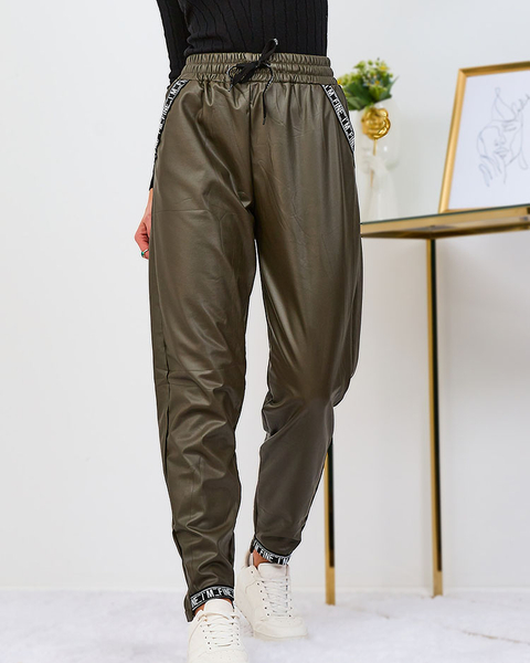 Royalfashion Luźne spodnie damskie eko skórzane w kolorze khaki