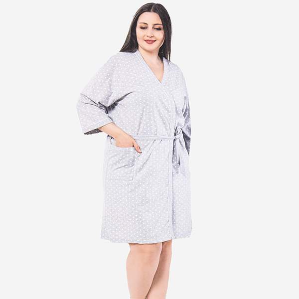 Royalfashion Jasnoszary damski bawełniany szlafrok w groszki PLUS SIZE