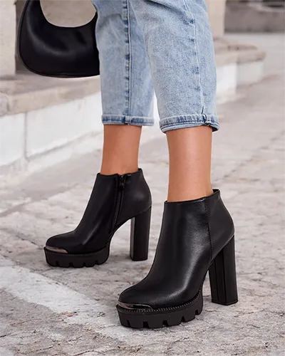 Royalfashion Жіночі черевики на стійці Oveneb