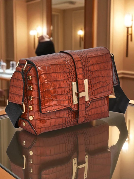 Royalfashion Lakierowana mała damska torebka z eko skóry Velia Crest