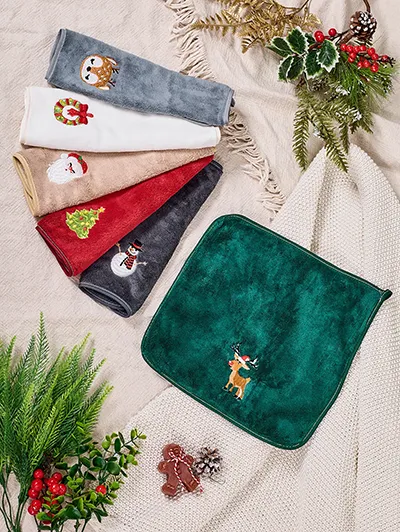 Royalfashion Świąteczny komplet ręczników Happy Xmas