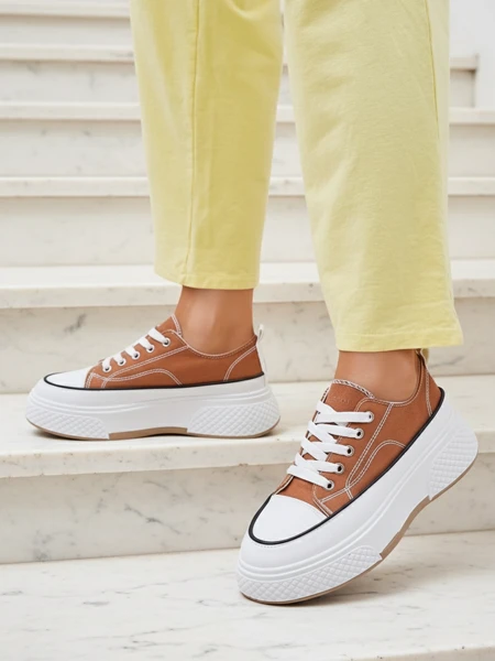 Royalfashion Trampki damskie na platformie Beemes