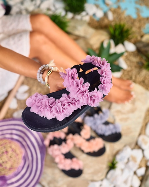 Royalfashion Fioletowe sandały damskie z kwiatuszkami Alferroy