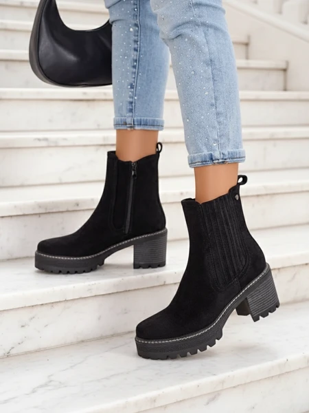 Жіночі чоботи Royalfashion з екологічного замшу на пості Segiag