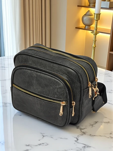 Mała damska torebka z eko skóry Hidden Thorn