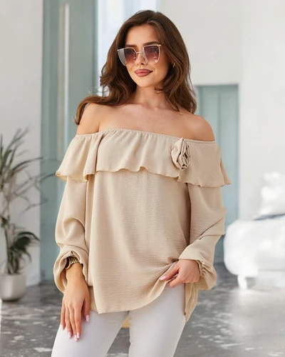 Royalfashion Bluzka damska a'la hiszpanka z falbanką i kwiatem