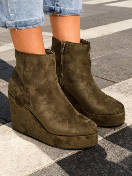 Royalfashion Botki damskie na koturnie Sieffa