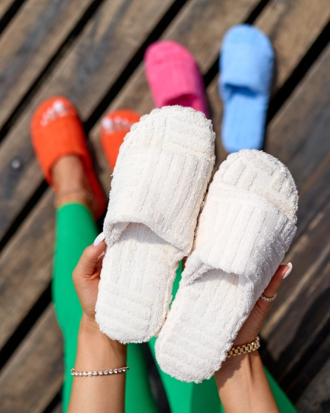 Жіночі шльопанці з тканини Royalfashion бежеві Tylles