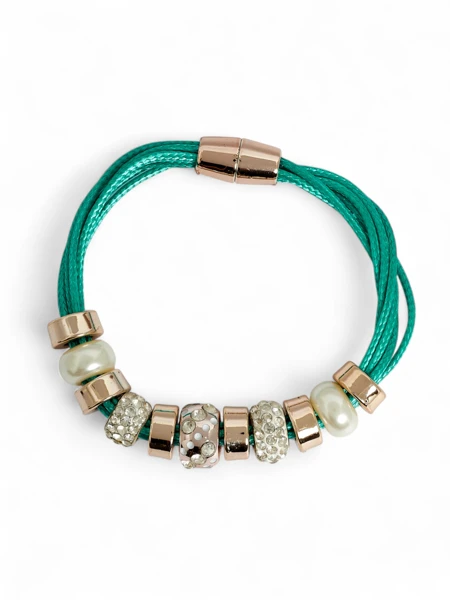 Жіночий браслет з намистинами та цирконами