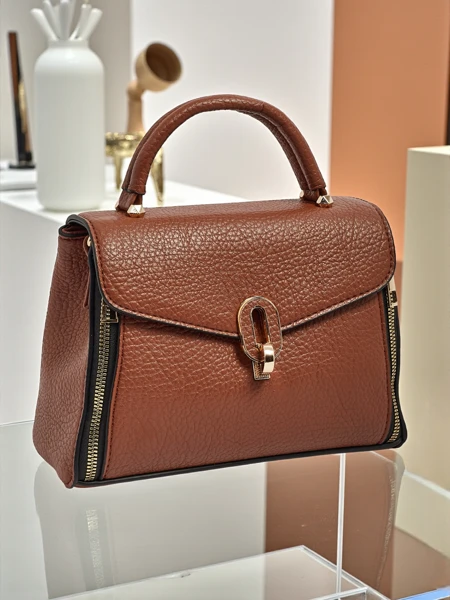 Mała damska torebka z eko skóry Celoura