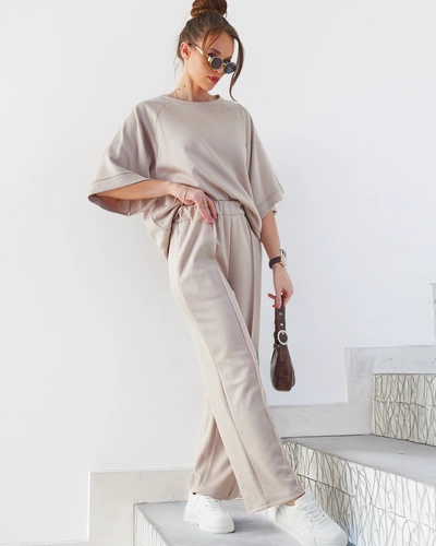 Royalfashion Damski komplet z krótkim rękawem i poszerzanymi spodniami