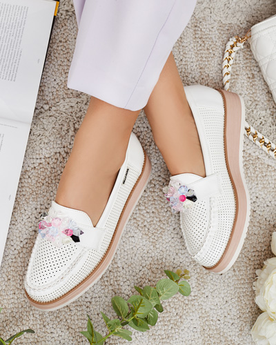 Royalfashion Mokasyny z kolorowymi kamyczkami Restea