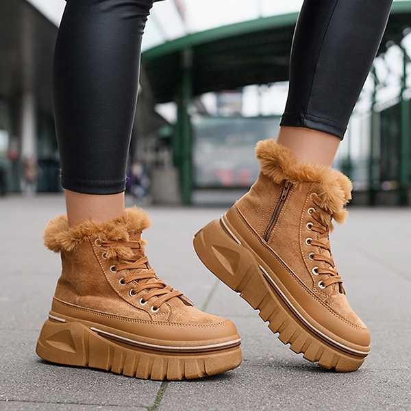 Royalfashion Damskie sznurowane buty a'la śniegowce na platformie w kolorze camel Neatesa