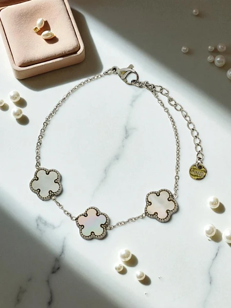 Bransoletka Callisto Nero z Motywem Kwiatu