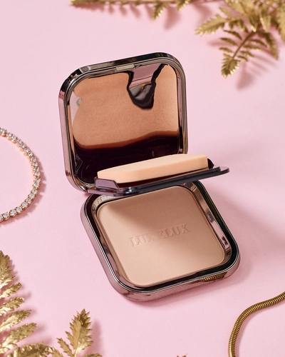 Luxelux długotrwały puder w kamieniu 02