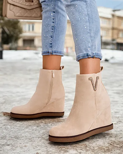 Royalfashion Botki damskie na koturnie Nerias