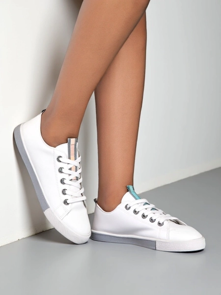 Royalfashion Damskie eko skórzane trampki Tarene