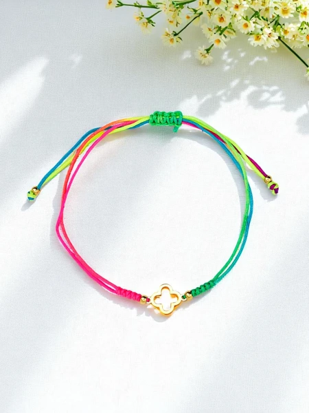 Bransoletka damska z zawieszką Golden Shore