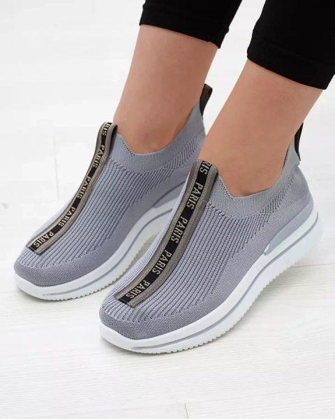 Royalfashion Wsuwane buty sportowe damskie z napisami w kolorze szarym Cerppa