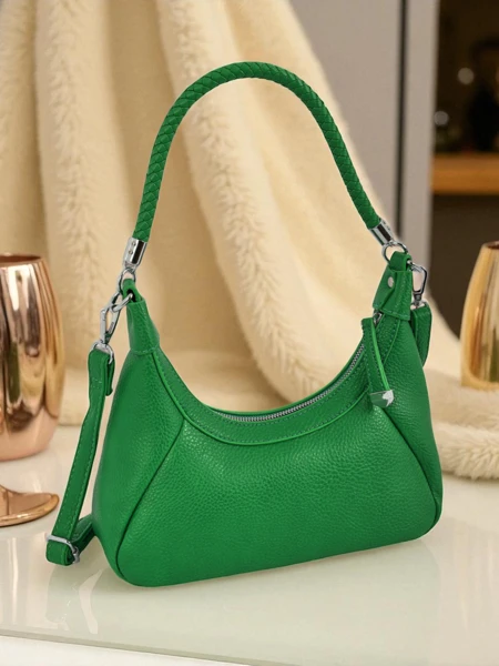 Royalfashion Mała damska torebka z eko skóry z ozdobnym paseczkiem Lacquea