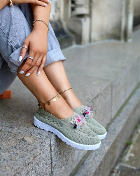 Royalfashion Khaki damskie materiałowe półbuty z kryształkami Fezens