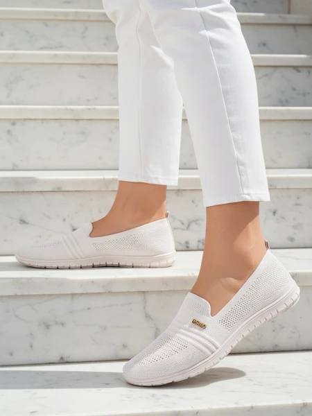 Жіноче Взуття Ariadne з Тканини Кремового Кольору